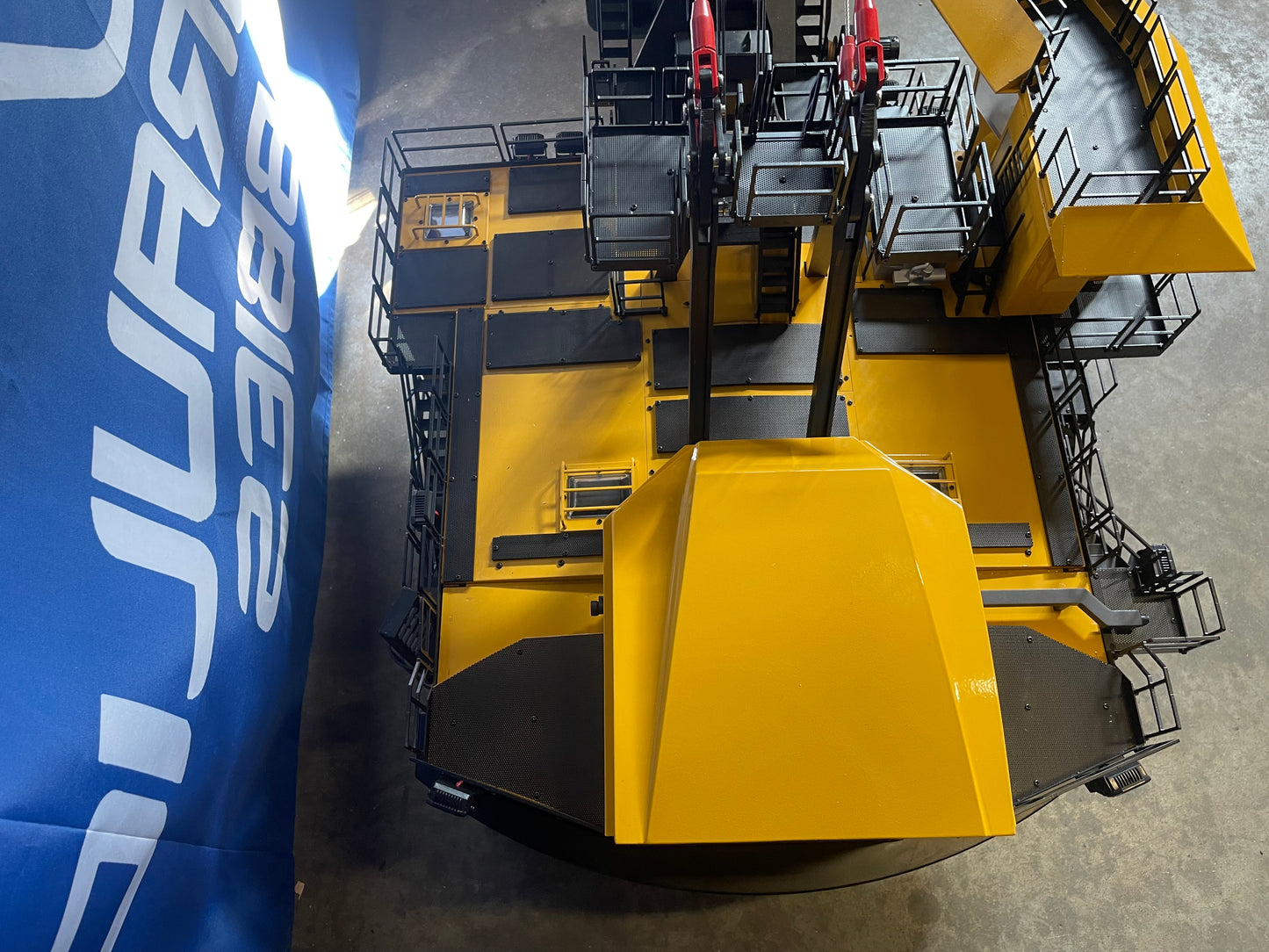 1:25 4100XPC Rope Shovel