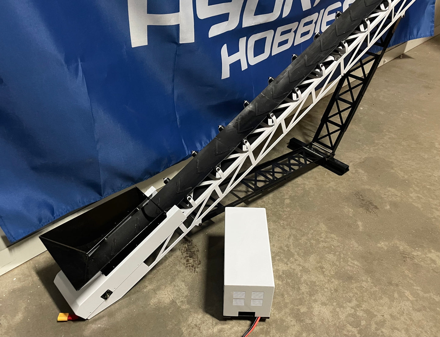 Hydraulic Hobbies HH-75 Conveyor Belt