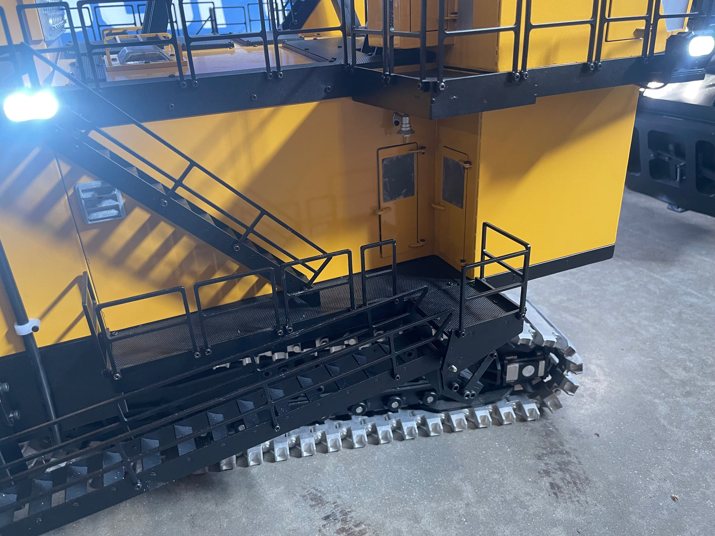 1:25 4100XPC Rope Shovel