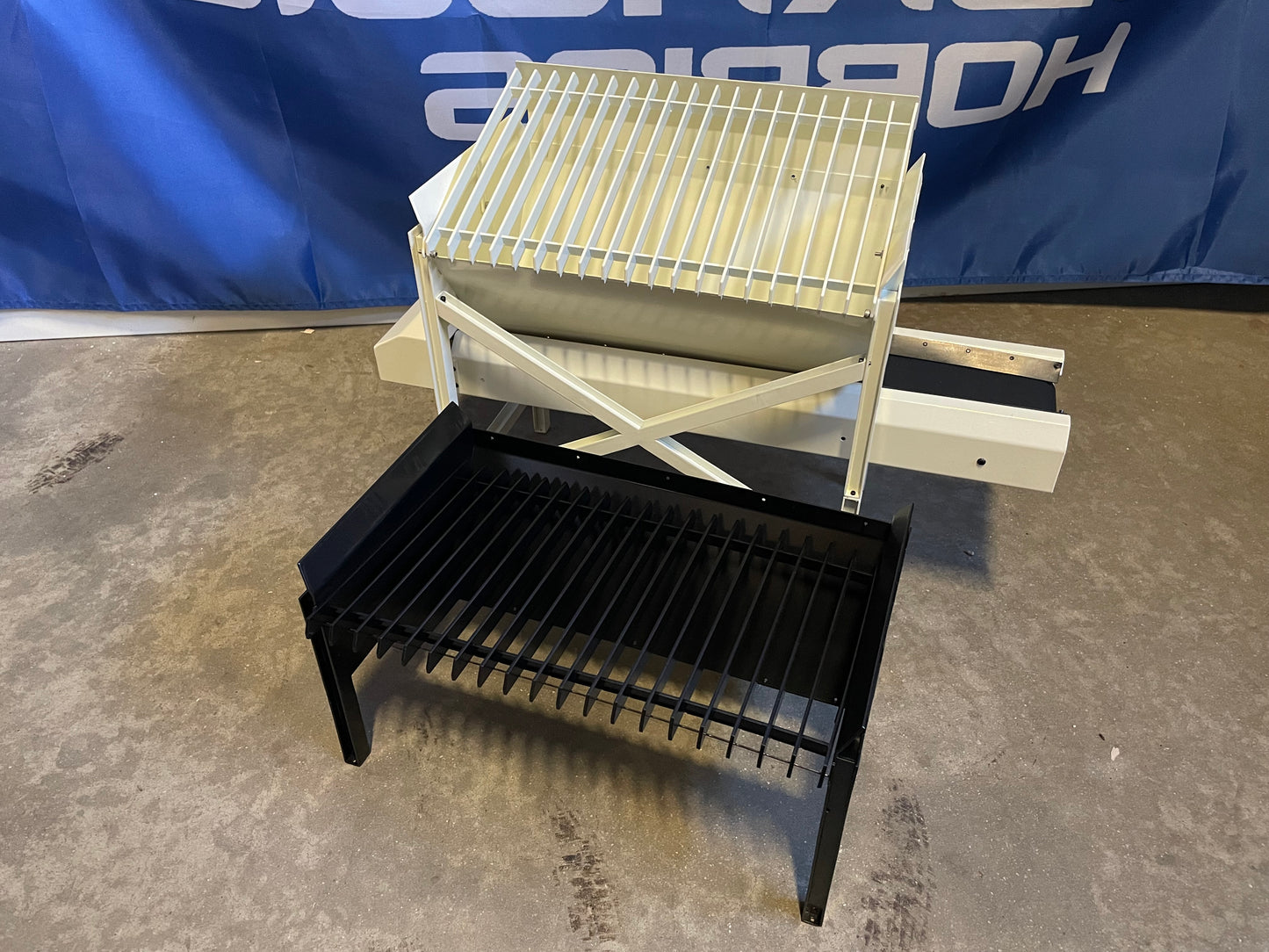 Hydraulic Hobbies 1:14 Hopper Feeder