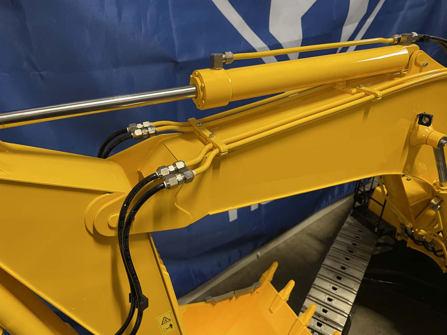 1:8 PC1250 Hydraulic Excavator