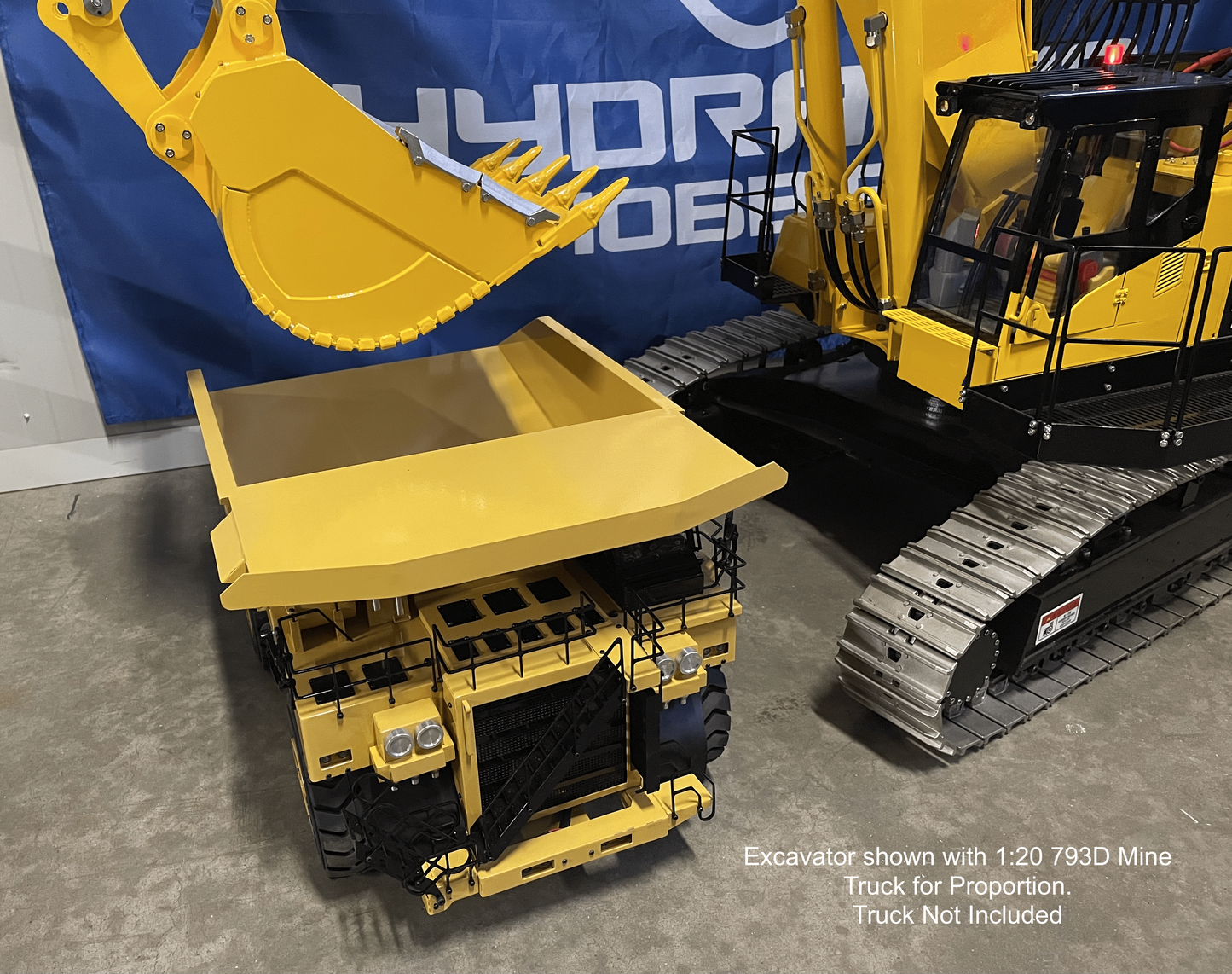 1:8 PC1250 Hydraulic Excavator