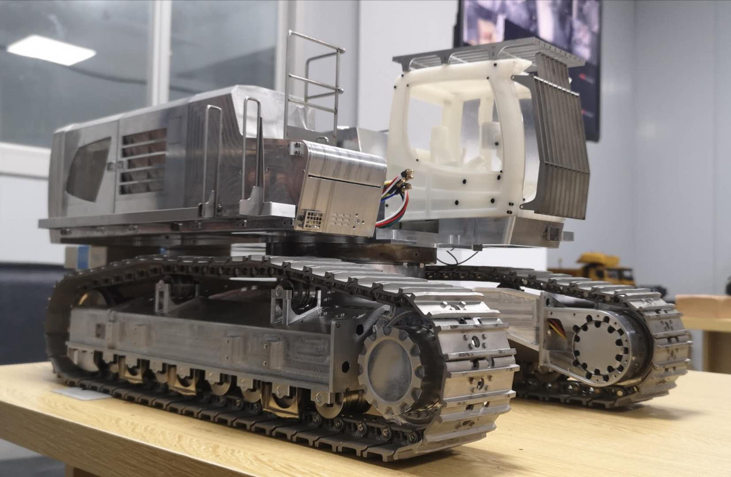 Kabolite K970 Excavator