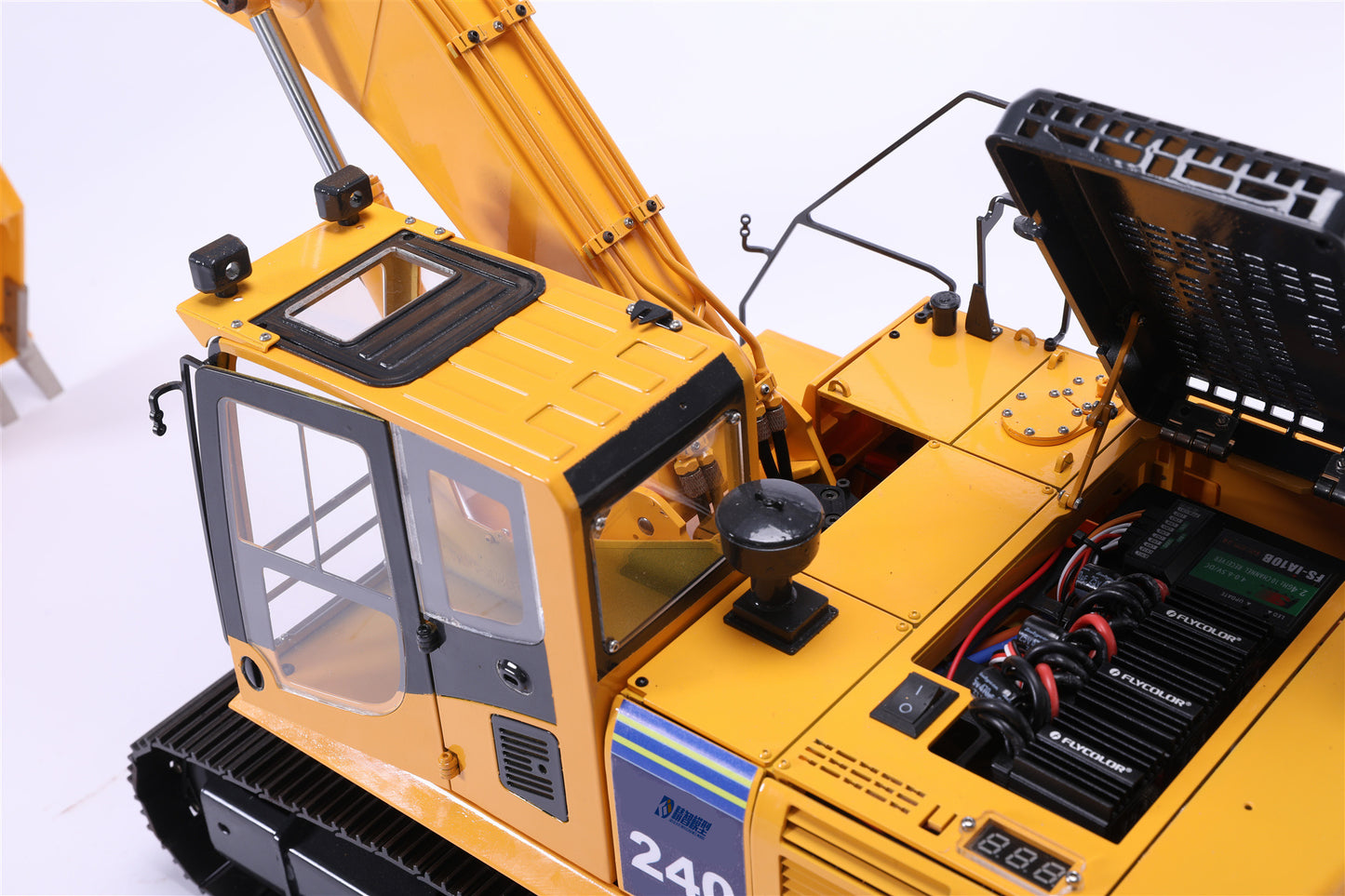 1:12 DIM-PC240 Excavator