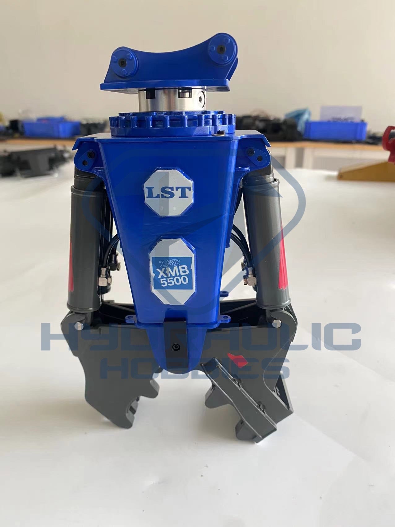 BM Model K970 Excavator Hydraulic Shear
