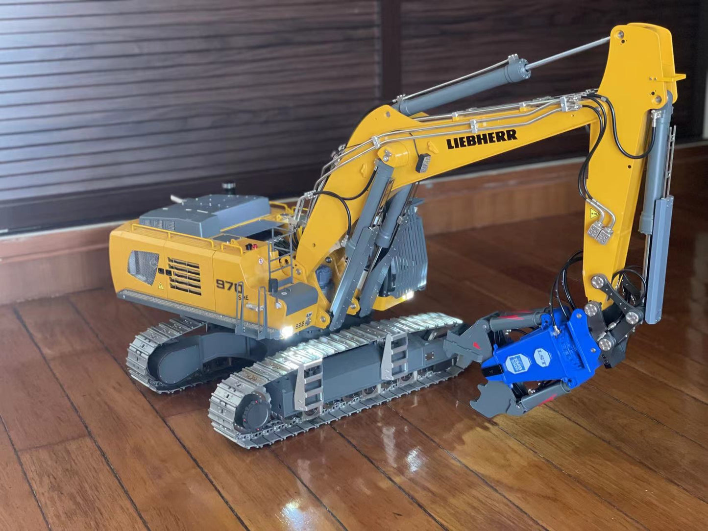 BM Model K970 Excavator Hydraulic Shear