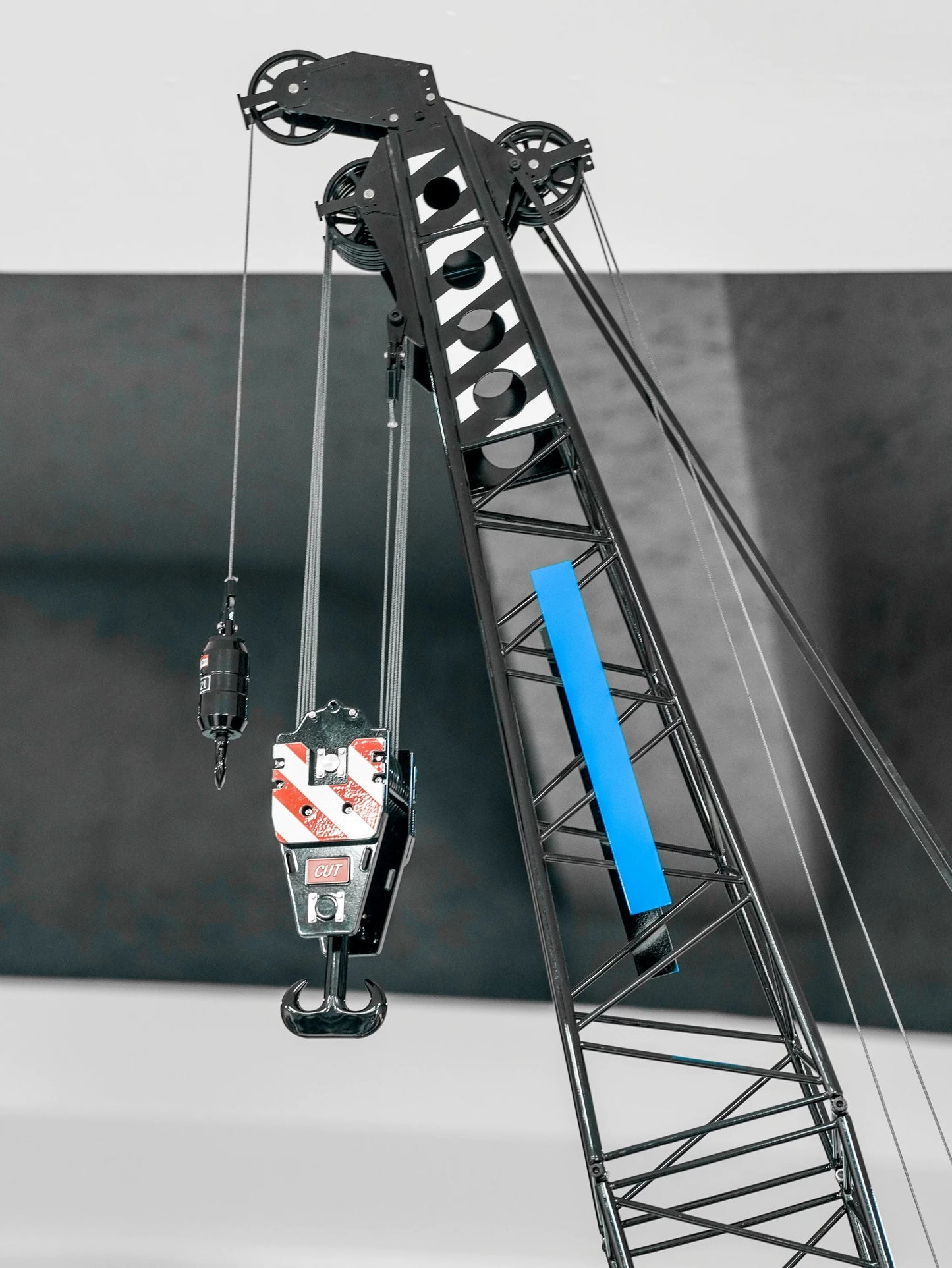 1:14 CUT C1200 Crawler Crane