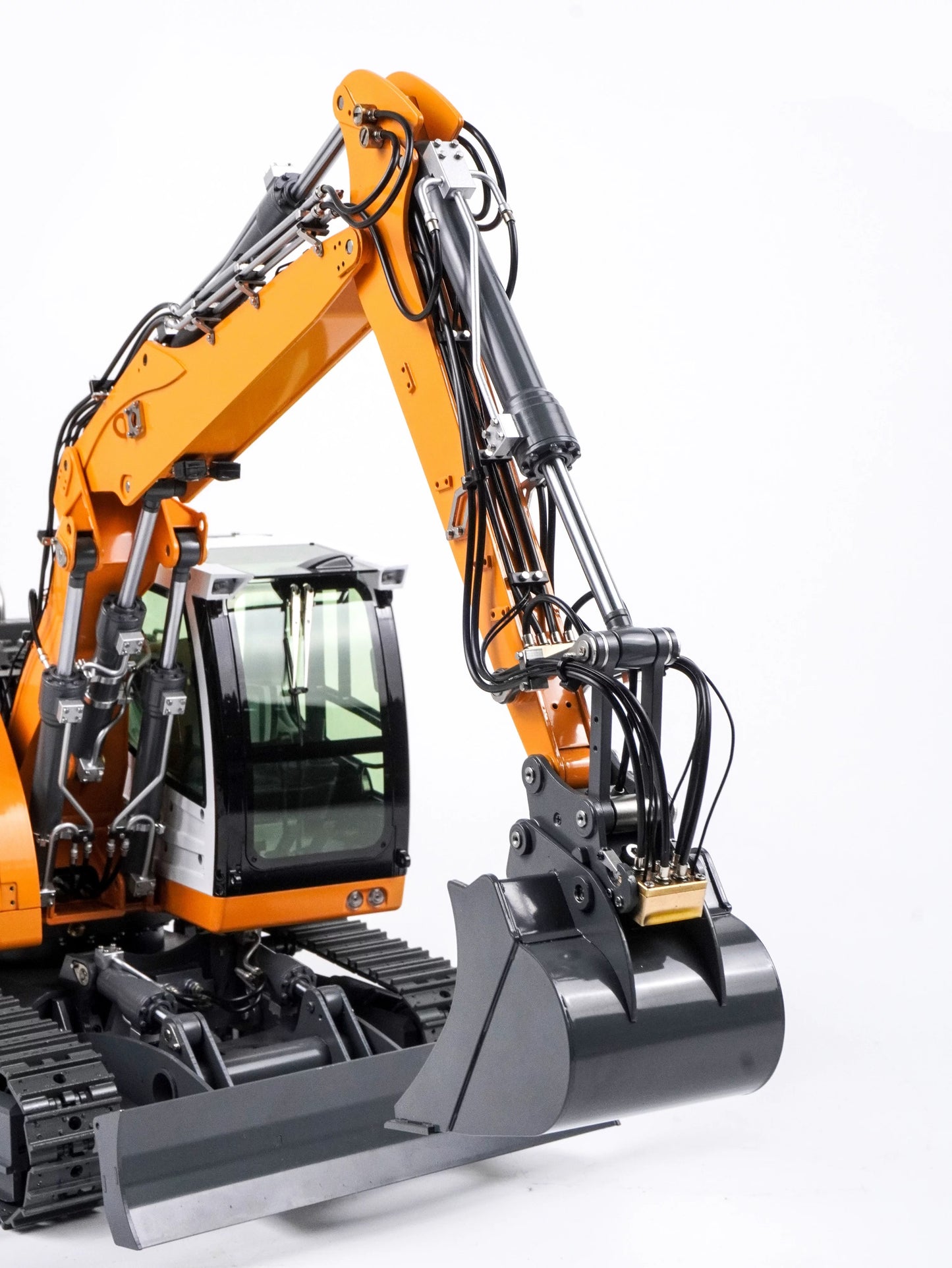 1:14 CUT 914 Pro Excavator 8CH Valve