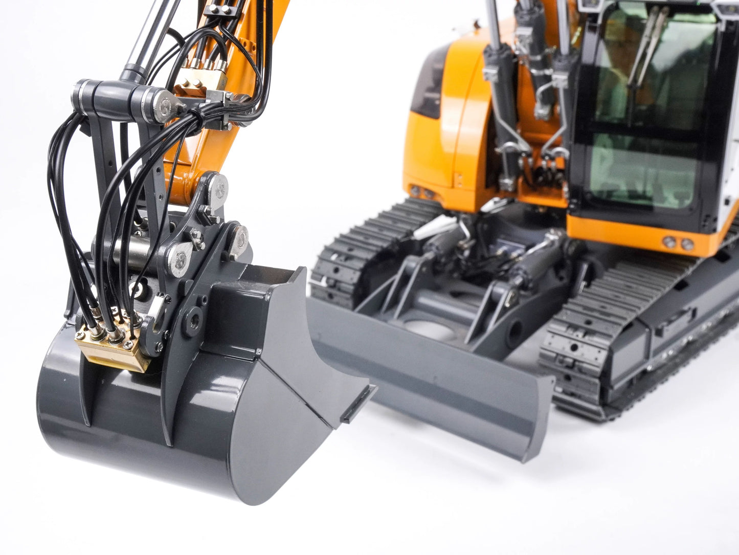1:14 CUT 914 Pro Excavator 8CH Valve