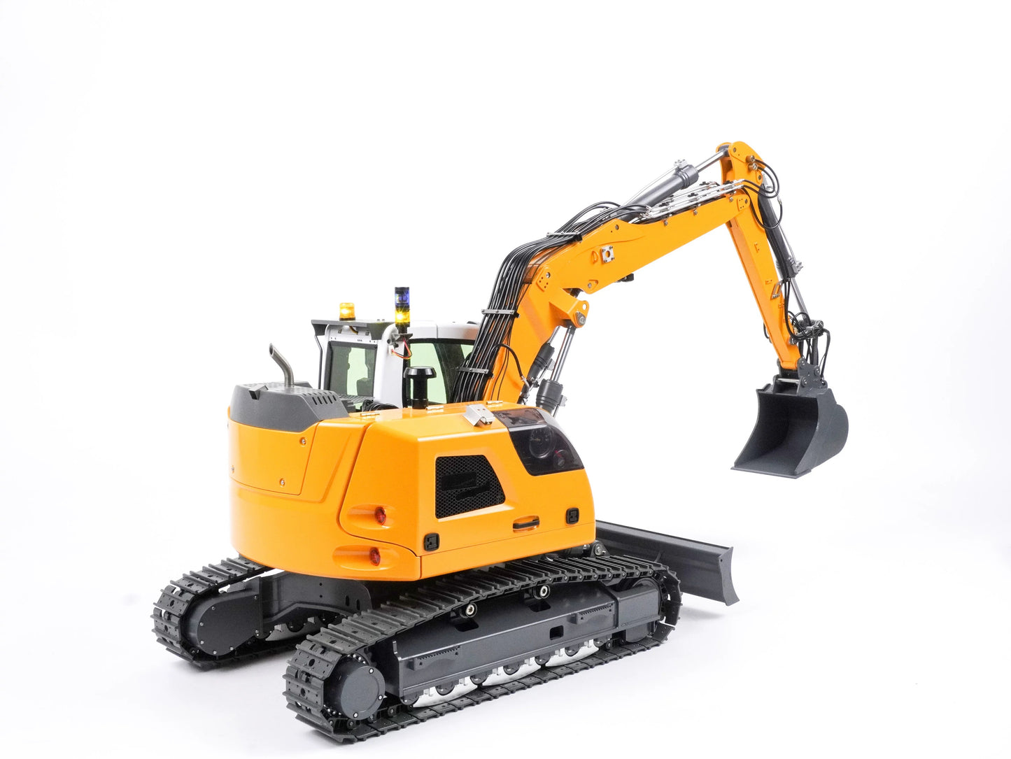 1:14 CUT 914 Pro Excavator 8CH Valve