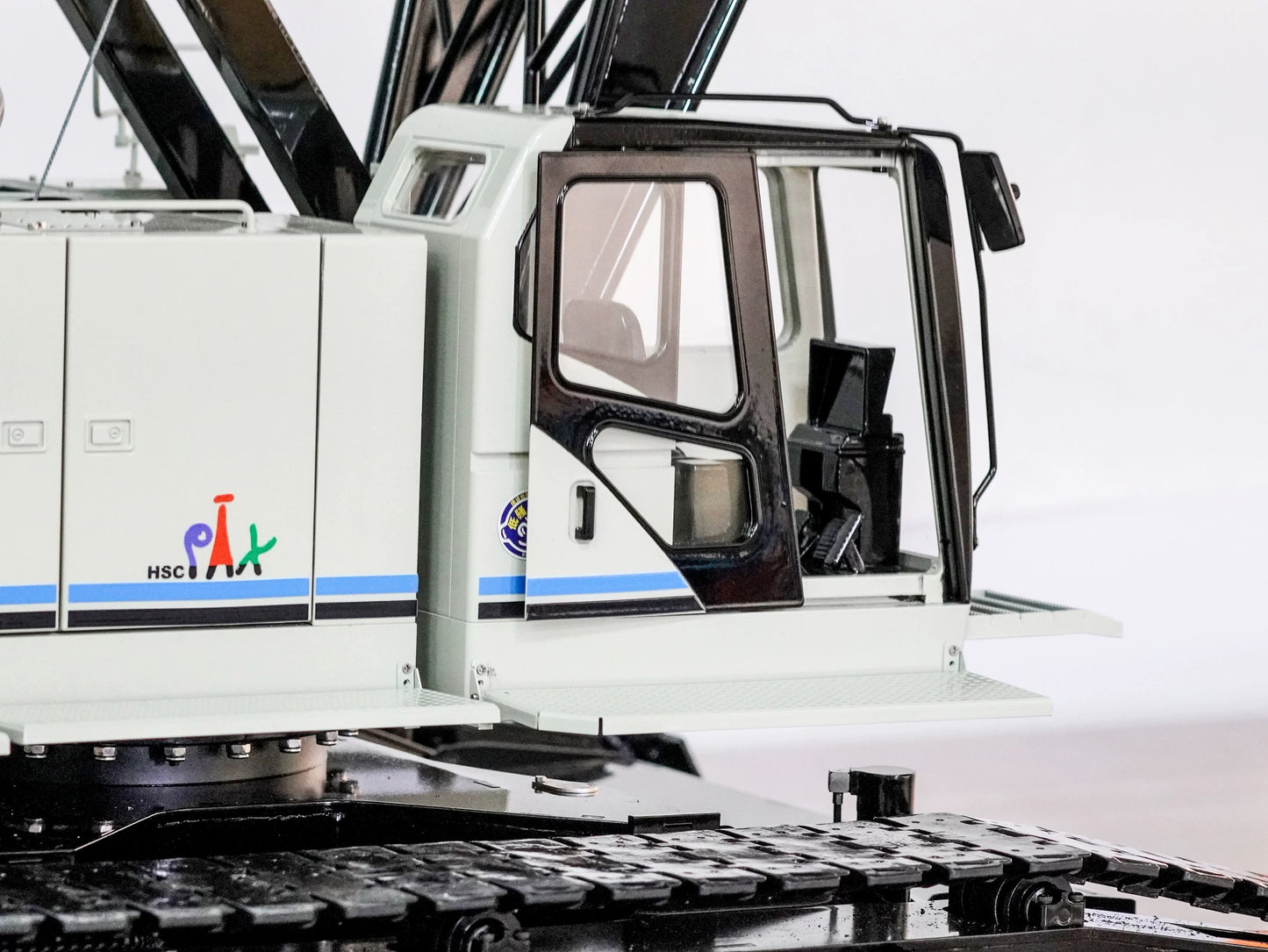 1:14 CUT C1200 Crawler Crane