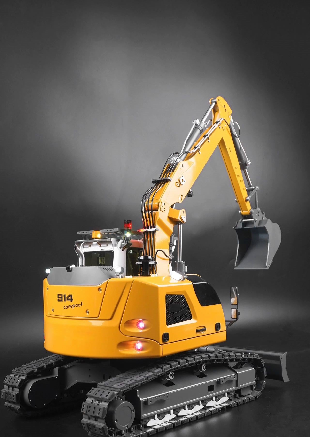 CUT Model 1:14 C-914 Excavator